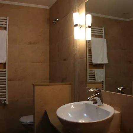 Tremazal Hotel 2*